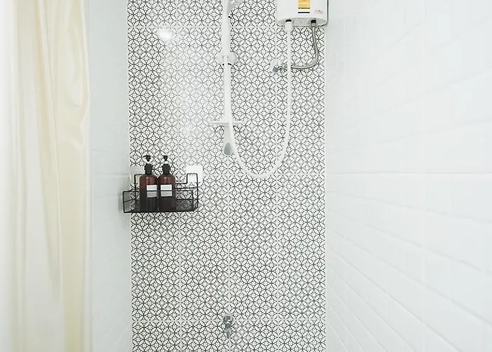 Mitr Mrt Samyot Station - The Grand Palace Apartment